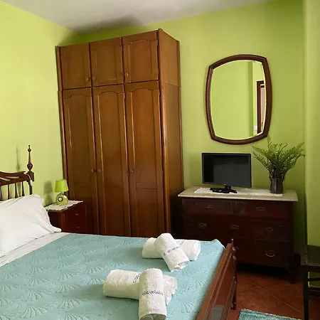 Casa Oliveiras * Селорику-ди-Башту