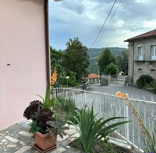 Casa Oliveiras * סלוריקו דה באשטו